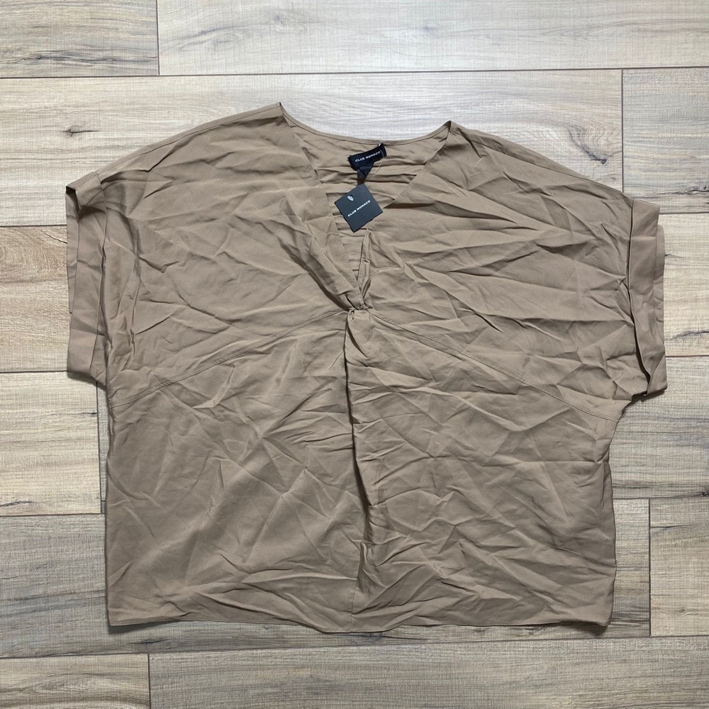 Club Monaco Women's Front Twist‎ Short Sleeve Top Size Large Tan Relaxed Fit